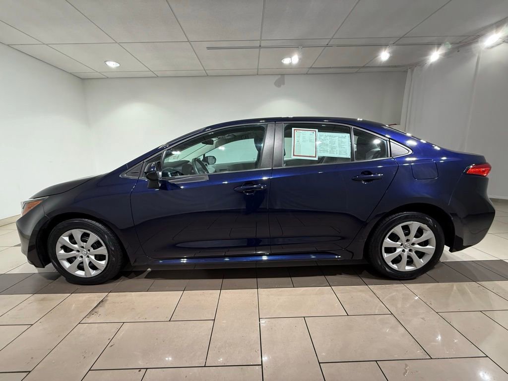 2024 Toyota Corolla LE photo 2