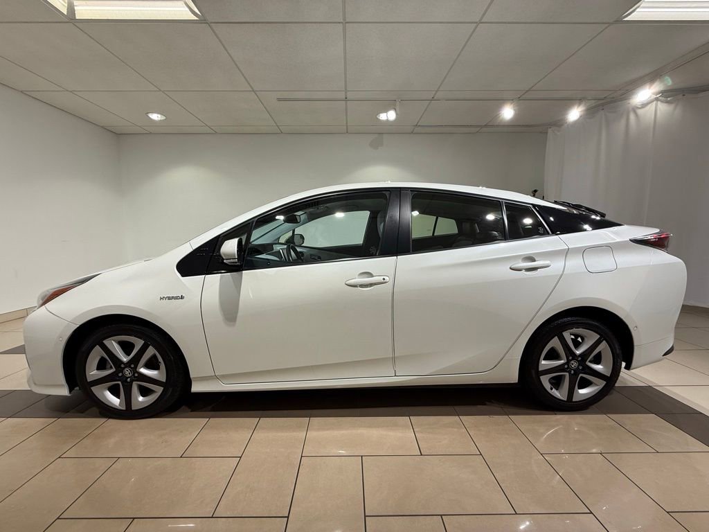 2018 Toyota Prius Two Eco Three Four Touring photo 2