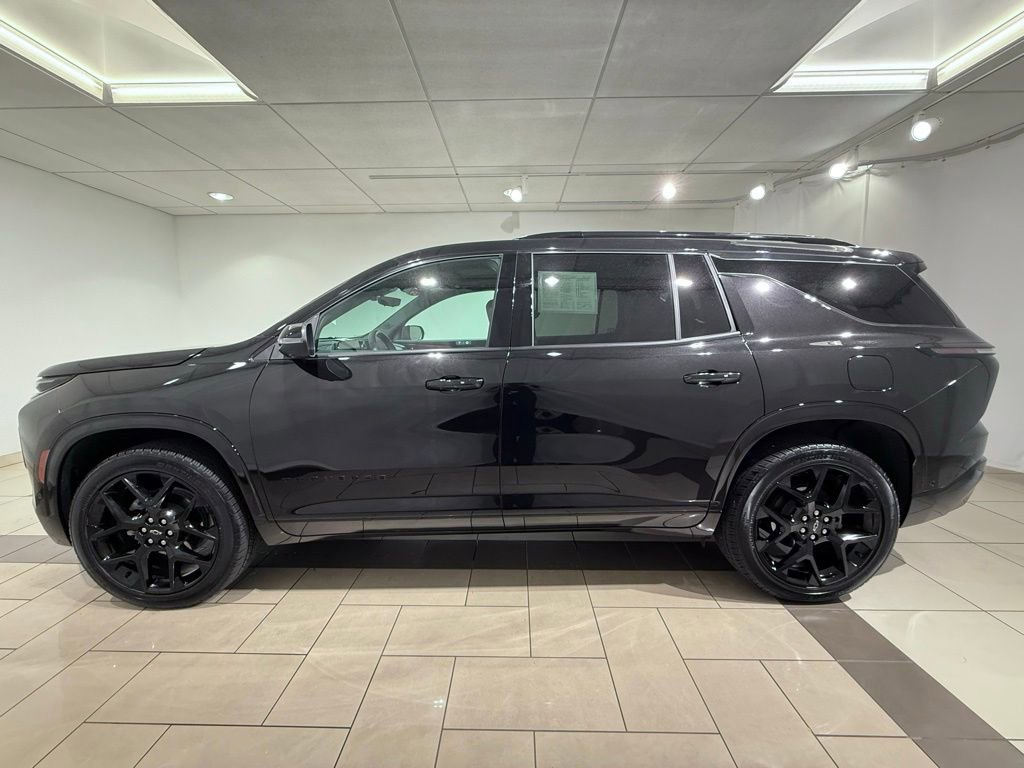 2024 Chevrolet Traverse RS photo 2
