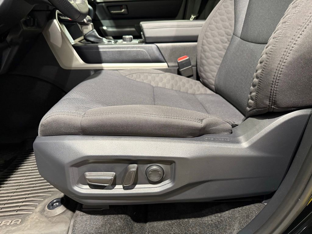 2026 Toyota Tundra SR5 - Photo 12