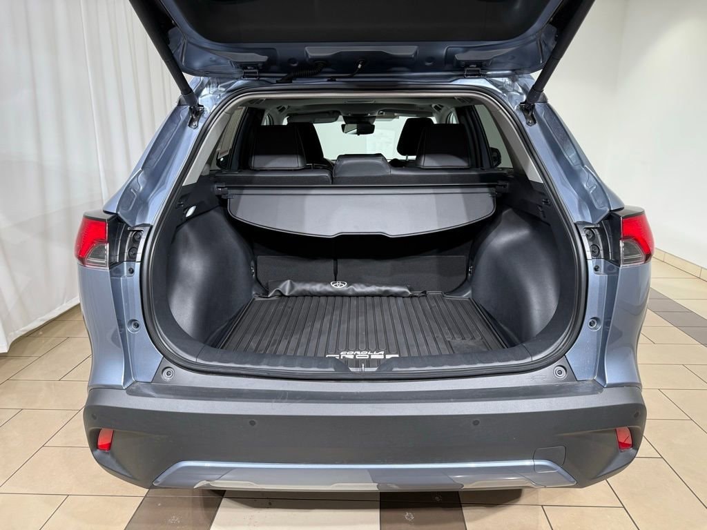 2026 Toyota Corolla Cross XLE - Photo 11