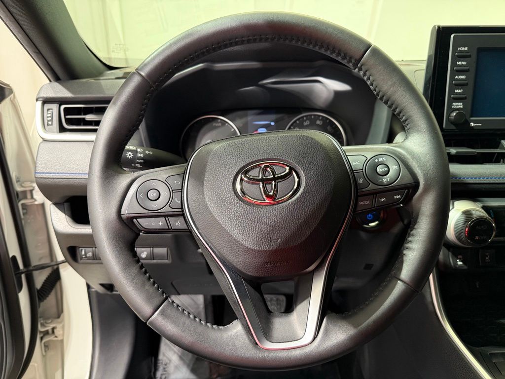 2022 Toyota RAV4 SE - Photo 22