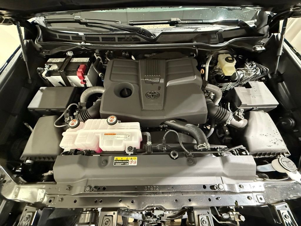 2026 Toyota Tundra SR5 - Photo 9