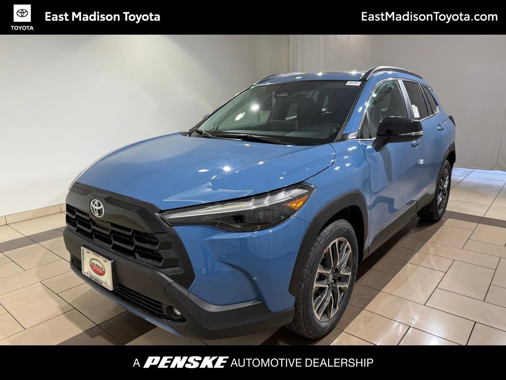 2026 Toyota Corolla Cross XLE's photo