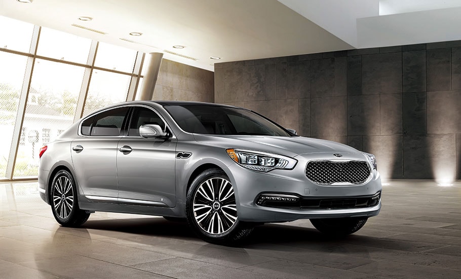 2015 Kia K900 V6 For Sale at Eastside Kia, in Calgary, AB