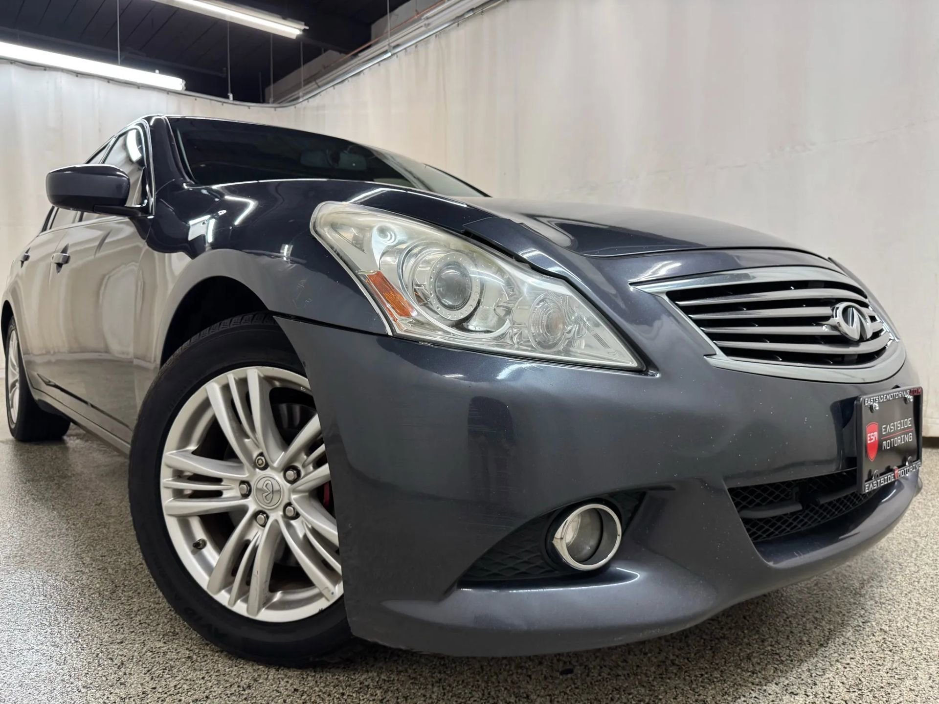 2012 Infiniti G37 photo 3