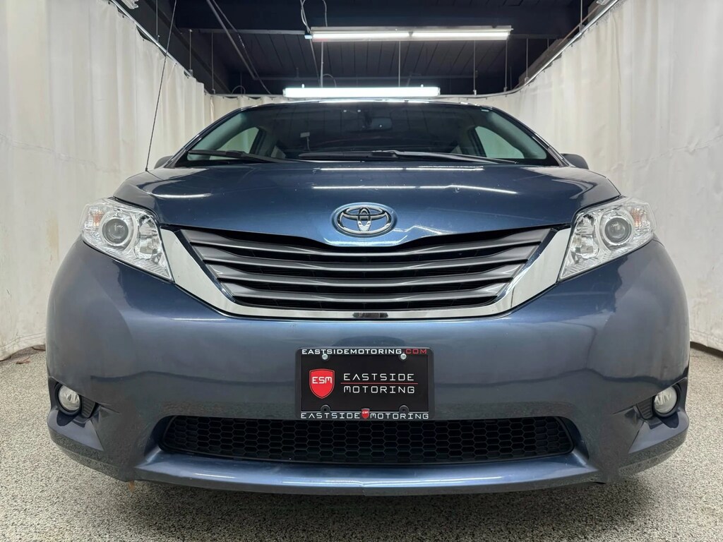 Used 2013 Toyota Sienna XLE Minivan 4D