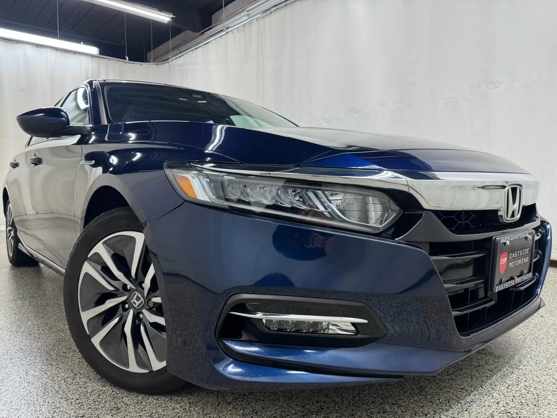 2018 Honda Accord Hybrid EX photo 3