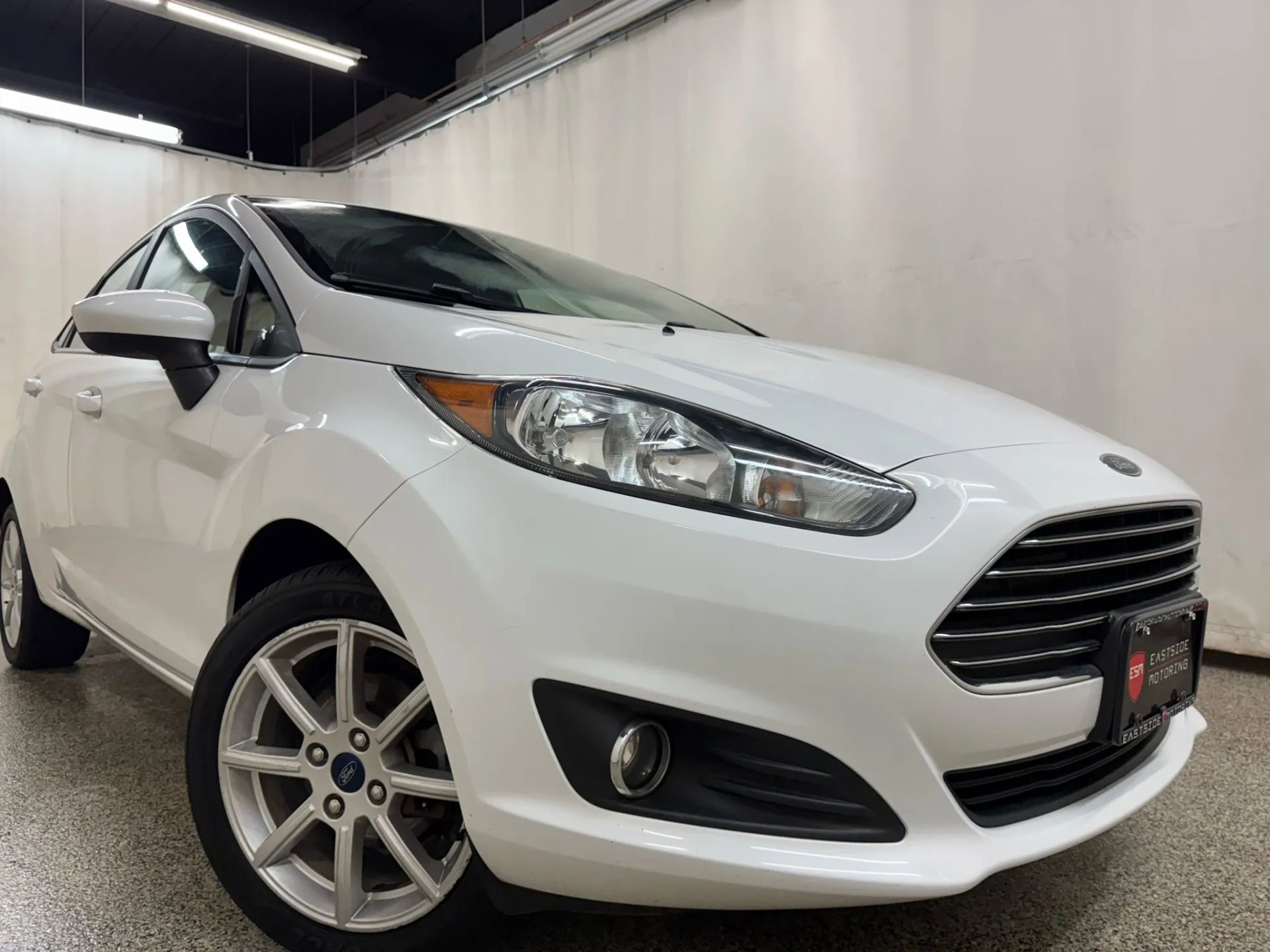 2019 Ford Fiesta SE photo 2
