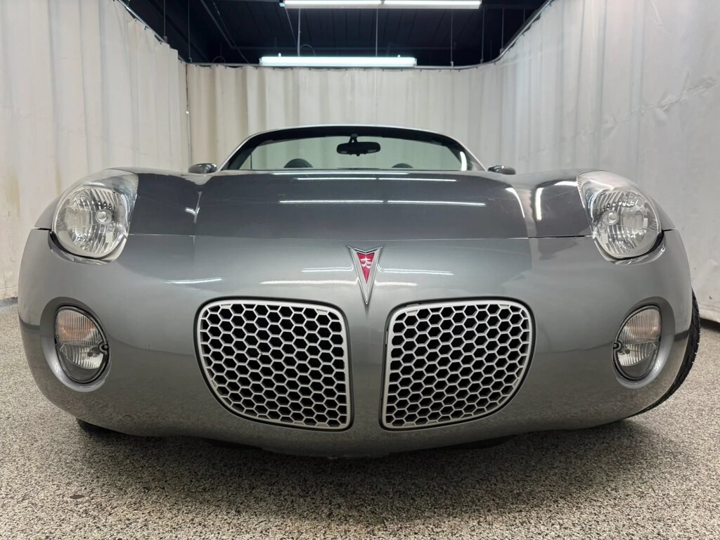 Used 2006 Pontiac Solstice Convertible 2D Convertible