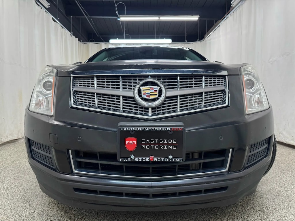 Used 2011 Cadillac SRX Sport Utility 4D FWD  Luxury Collection