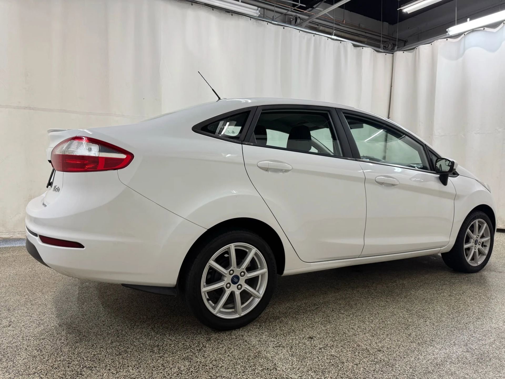 2019 Ford Fiesta SE photo 3