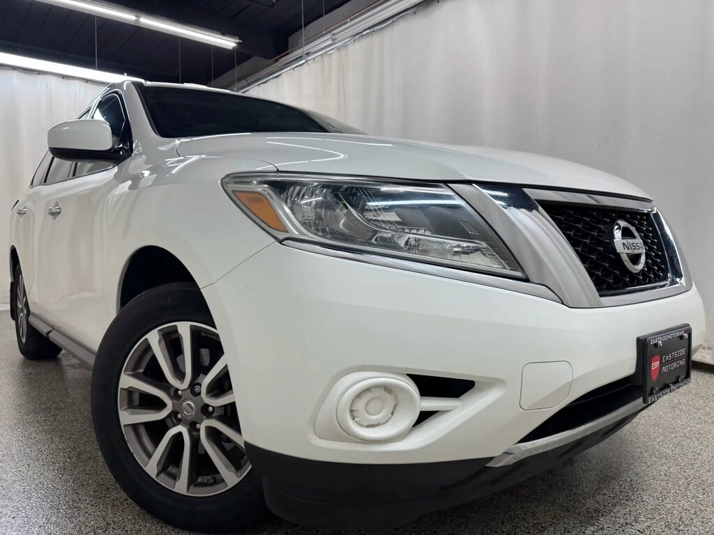 Used 2015 Nissan Pathfinder S Sport Utility 4D 4WD S