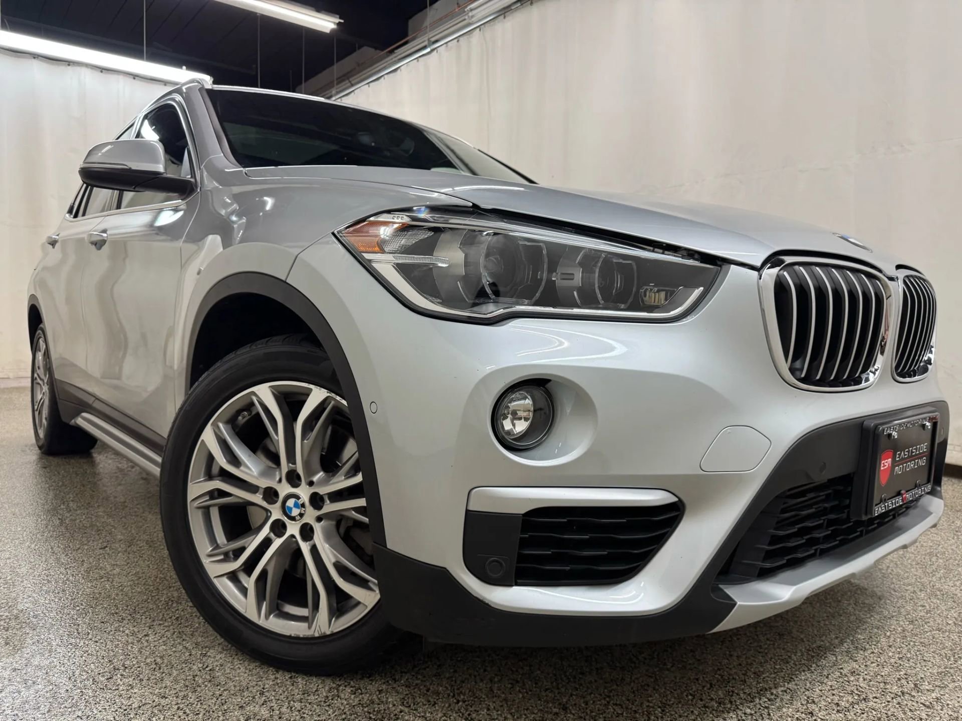 2017 Bmw X1 XDrive28i photo 3