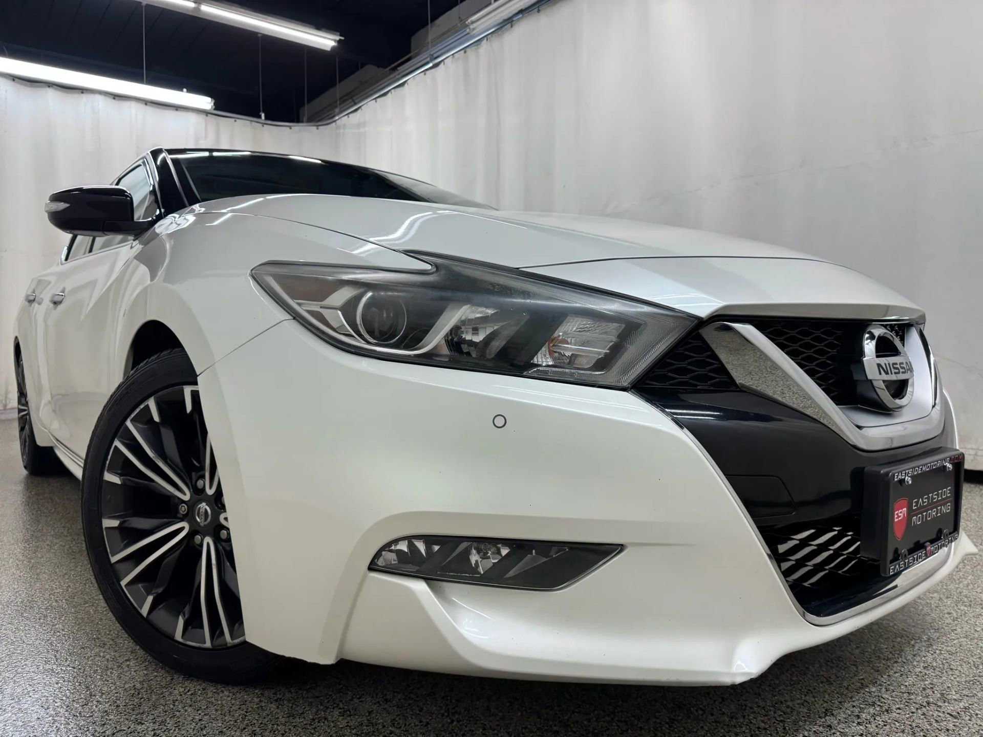 2017 Nissan Maxima SL photo 3