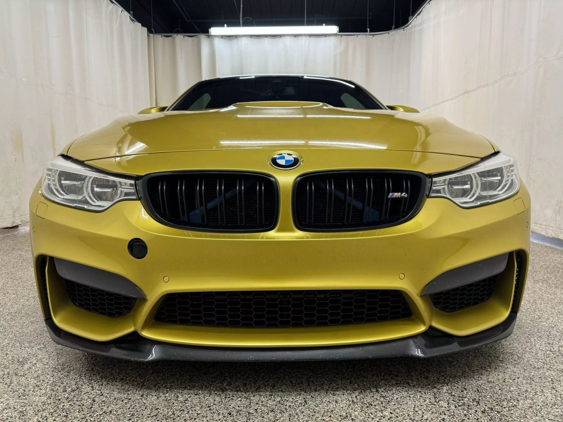 2017 Bmw M4 photo 2