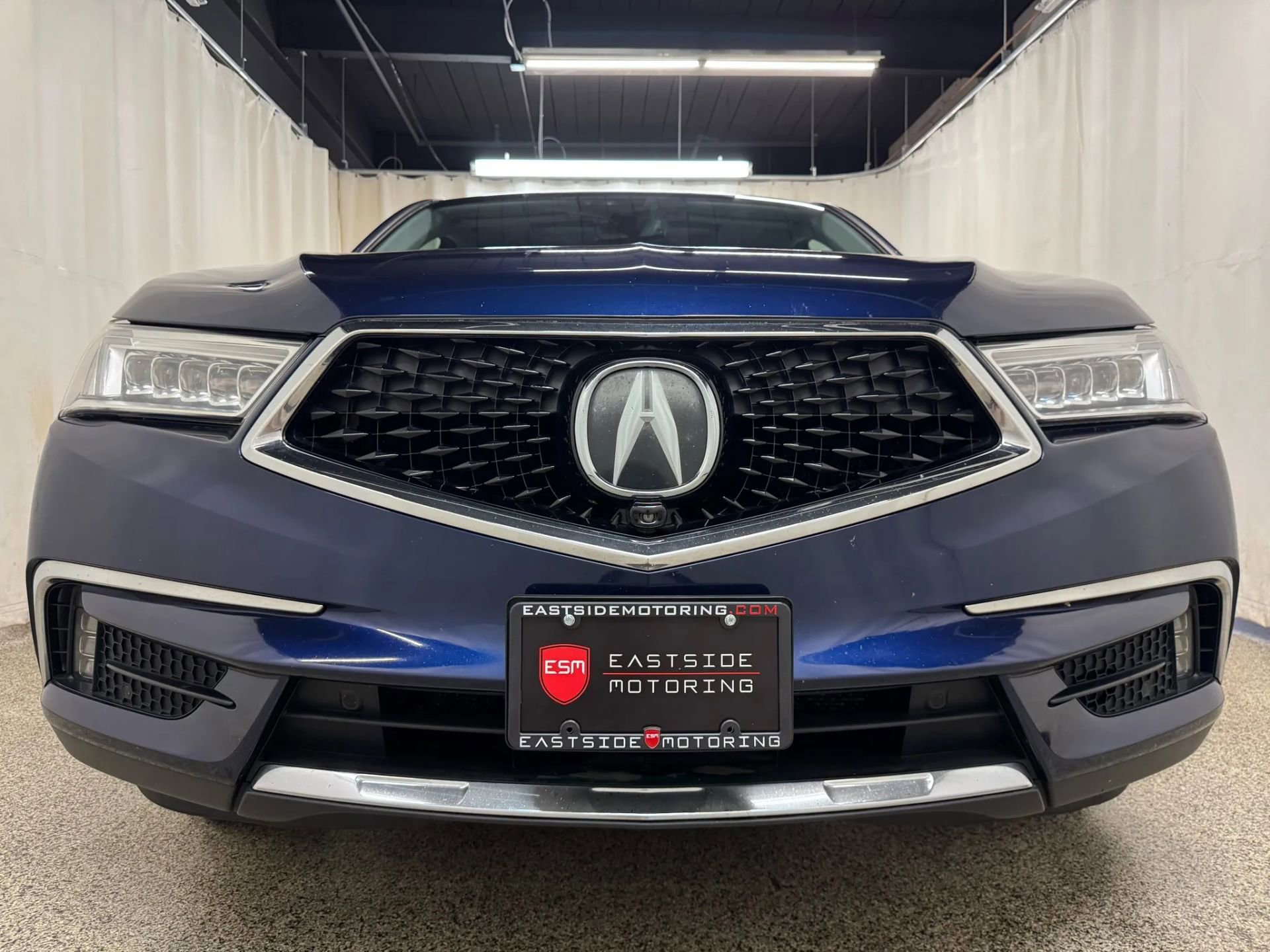 2018 Acura MDX SH-AWD Advance Sport photo 2