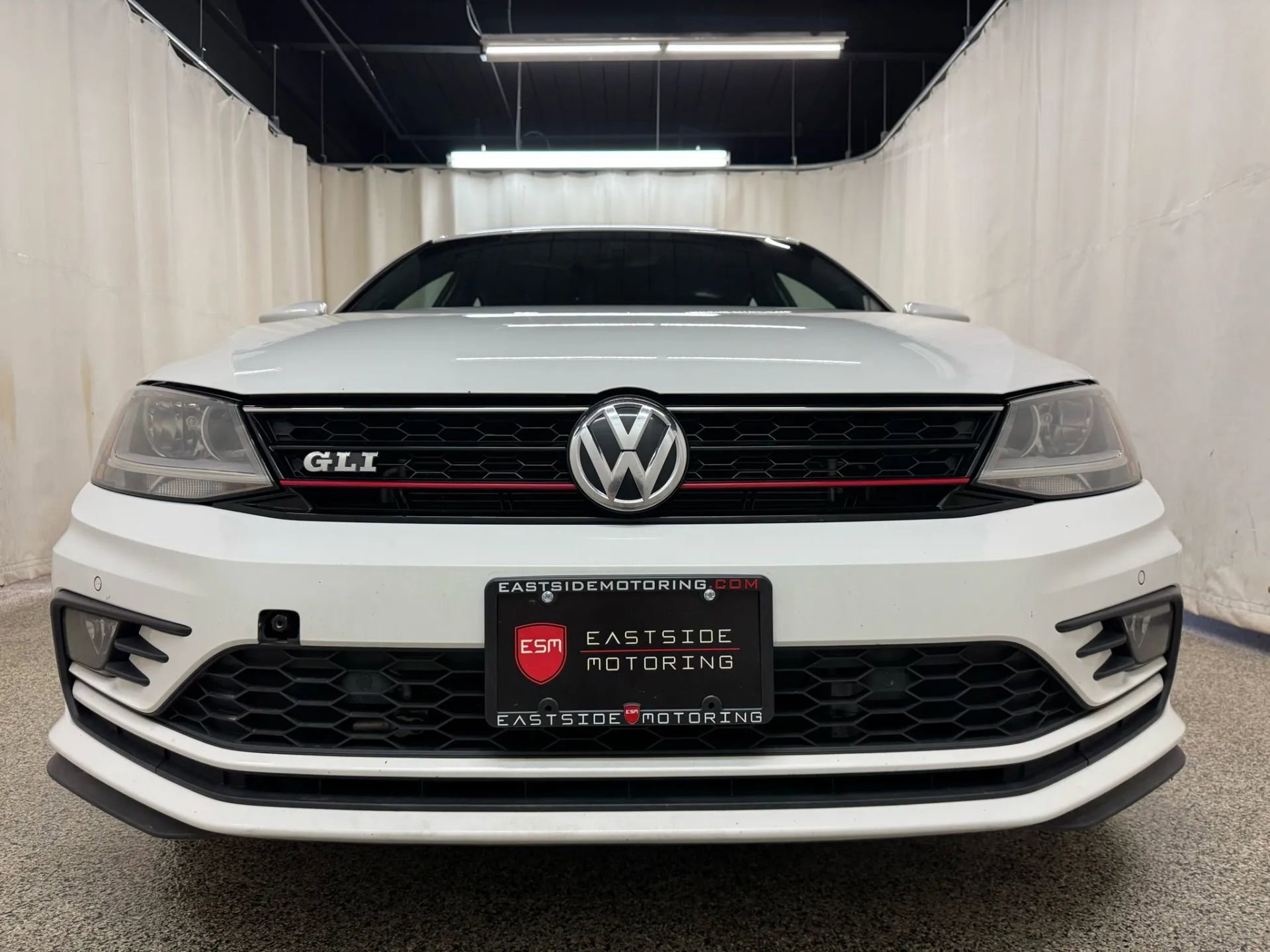 2017 Volkswagen Jetta 2.0T GLI photo 2