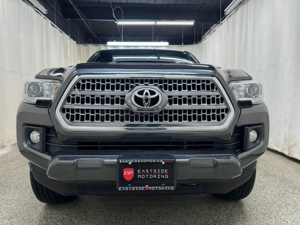 Used 2016 Toyota Tacoma Double Cab TRD Off-Road Pickup 4D 5 ft