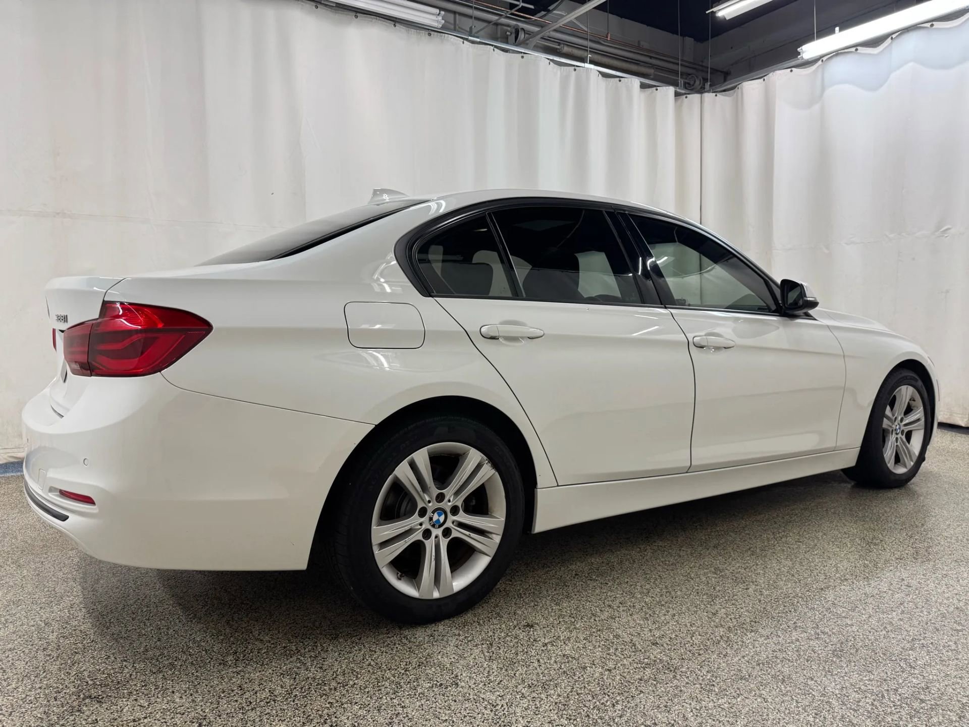 2016 Bmw 328i xDrive SA SULEV-PZEV photo 4