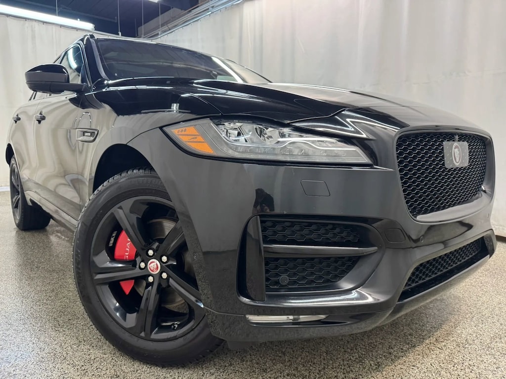 Used 2017 Jaguar F-PACE 35t R-Sport SUV 4D 35t R-Sport AWD