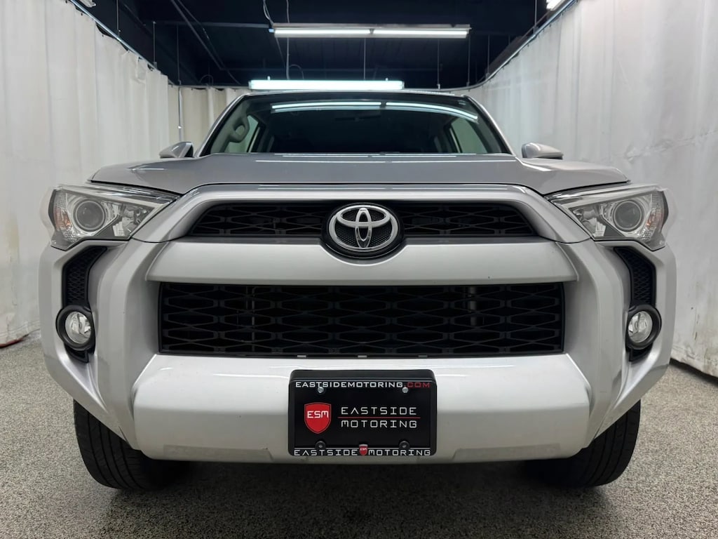 Used 2016 Toyota 4Runner SR5 Sport Utility 4D