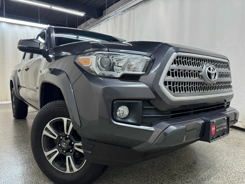 Used 2016 Toyota Tacoma Double Cab TRD Off-Road Pickup 4D 5 ft