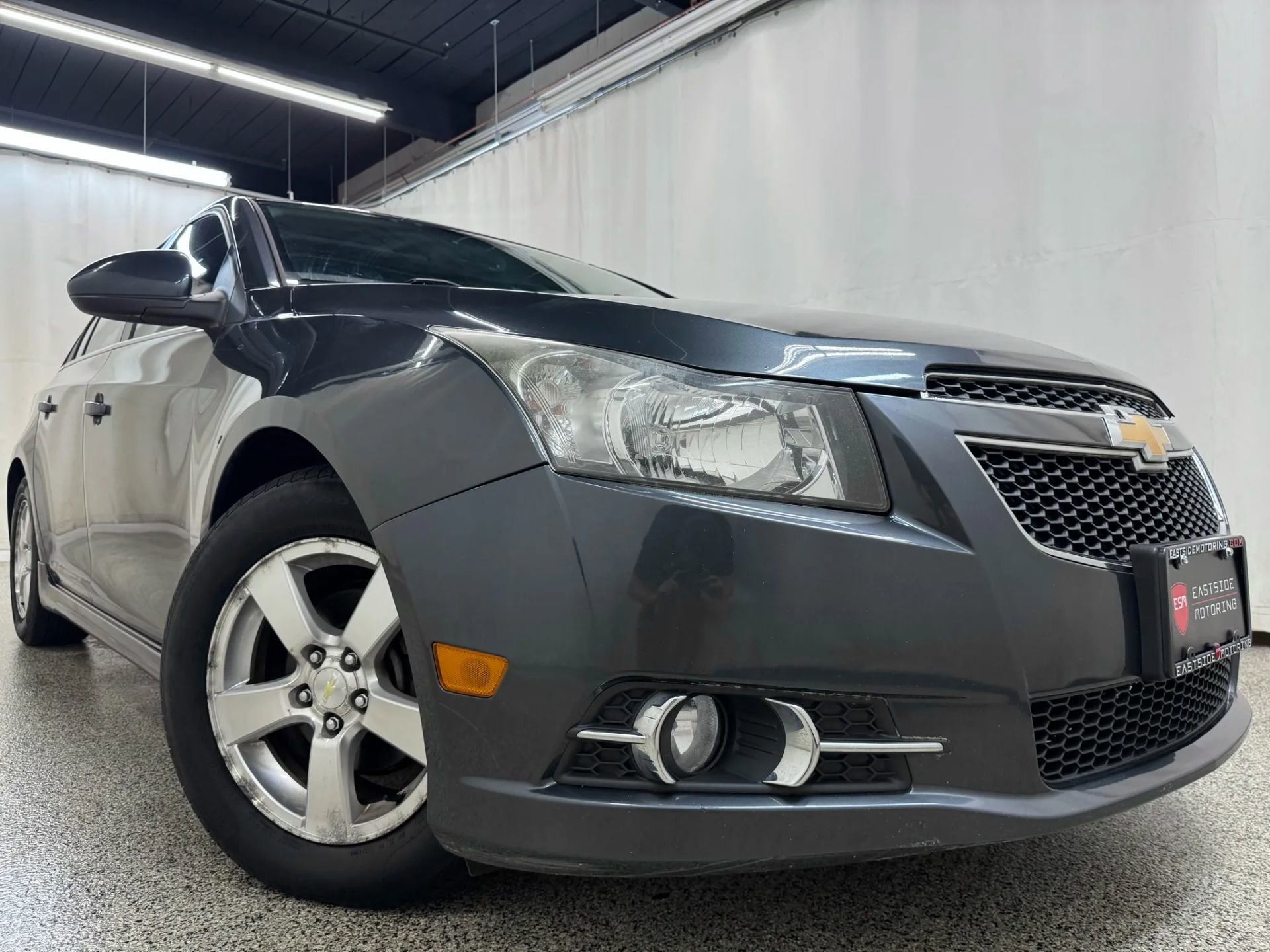 2013 Chevrolet Cruze LT photo 3