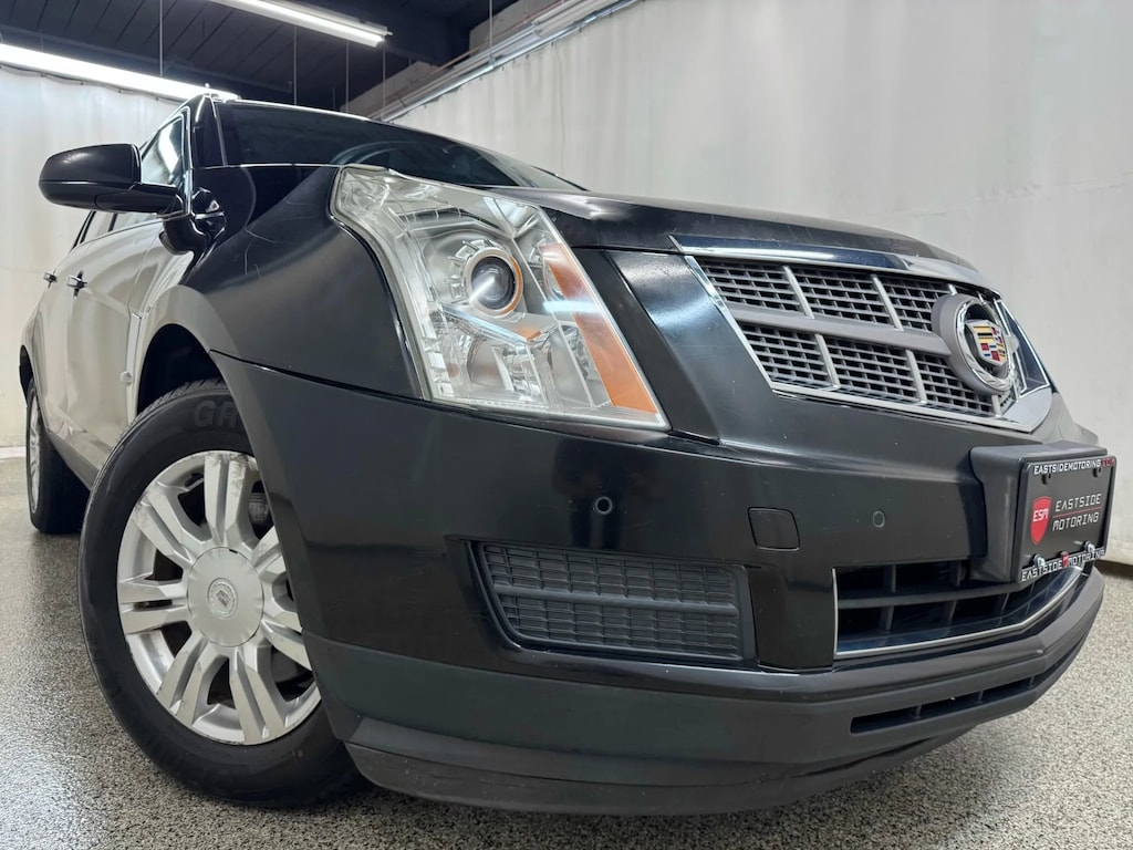 Used 2011 Cadillac SRX Sport Utility 4D FWD  Luxury Collection