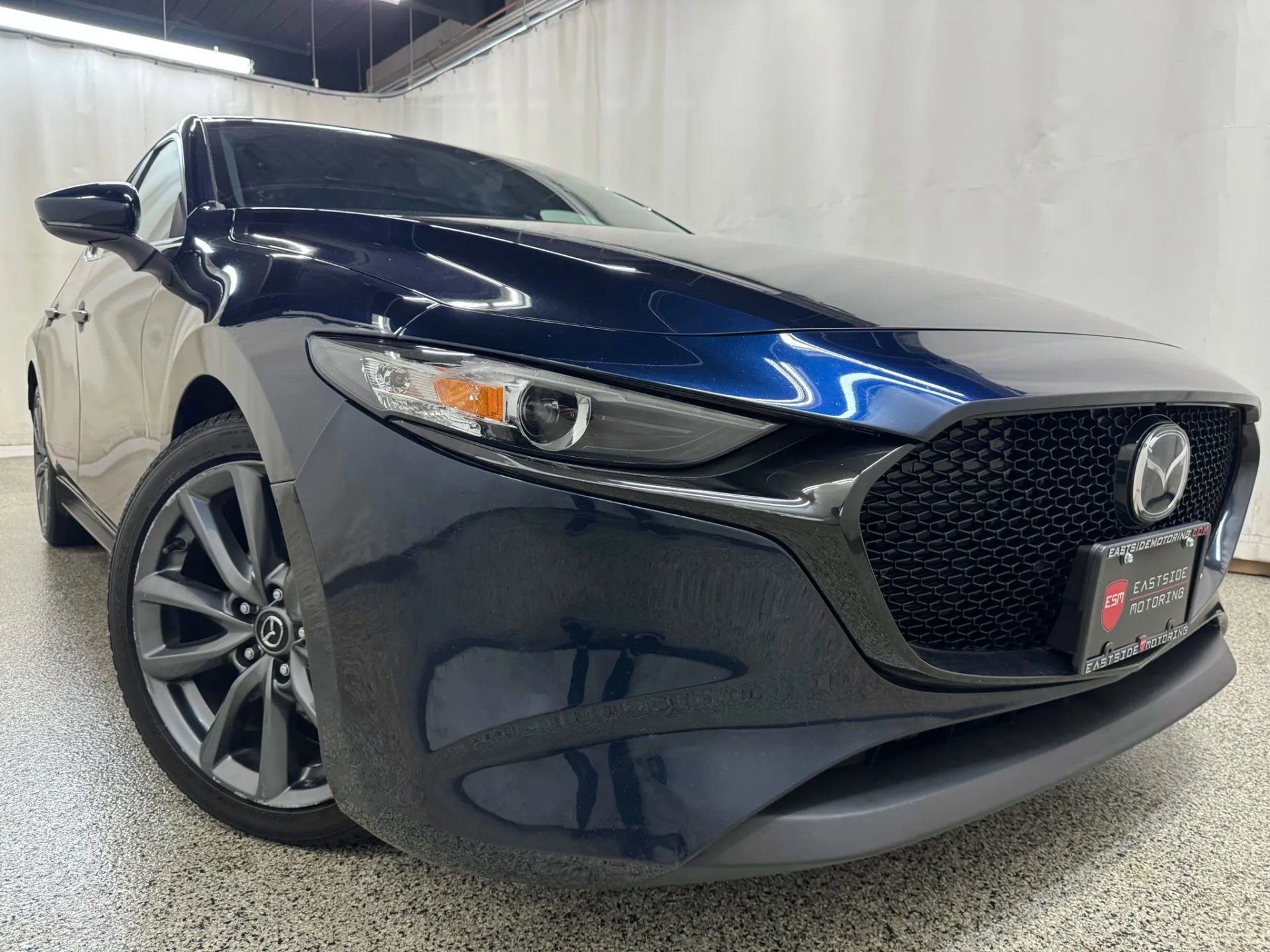 2019 Mazda Mazda3 Hatchback photo 3