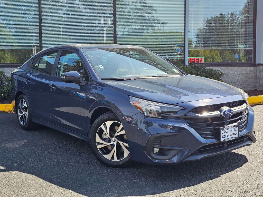 2023 Subaru Legacy Premium's photo