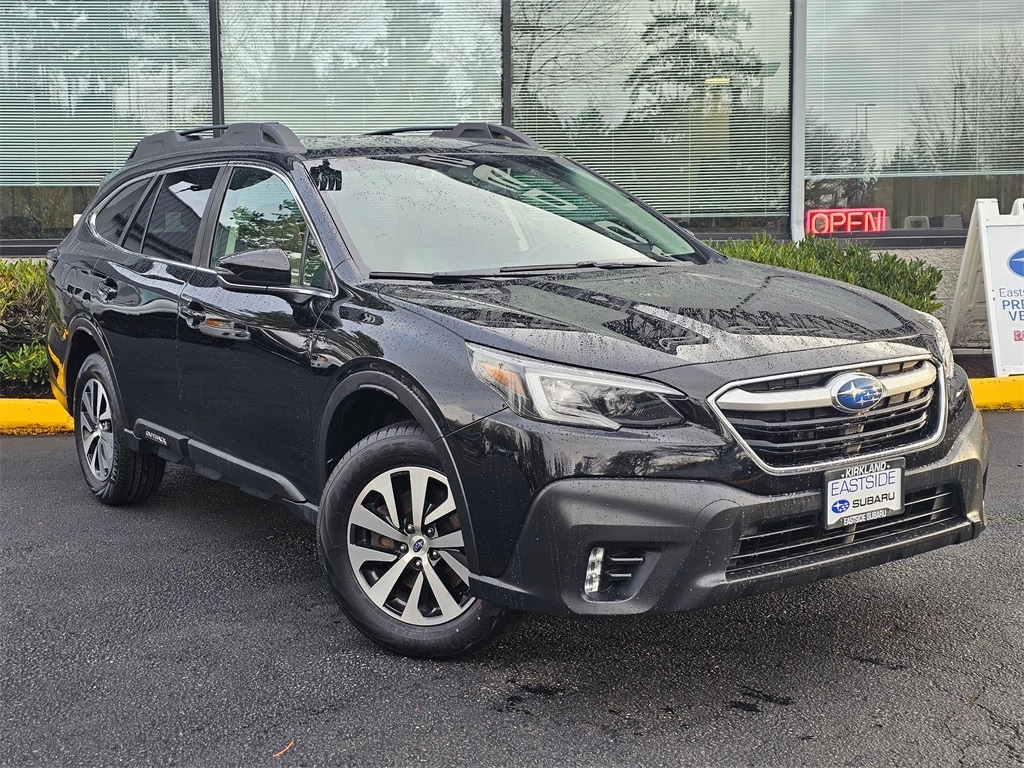 2022 Subaru Outback Premium's photo