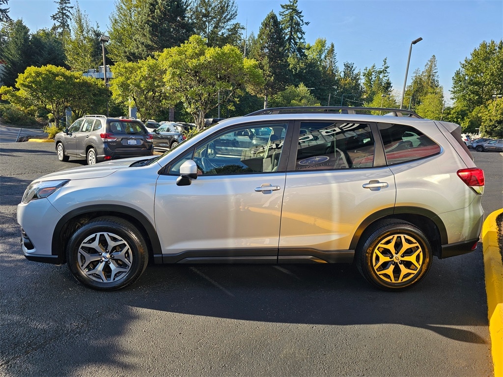 Used 2023 Subaru Forester Premium SUV