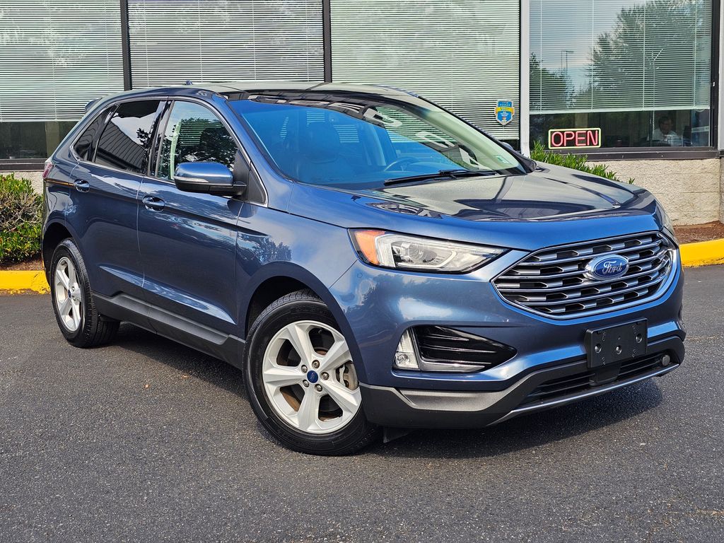 2019 Ford Edge SEL AWD's photo