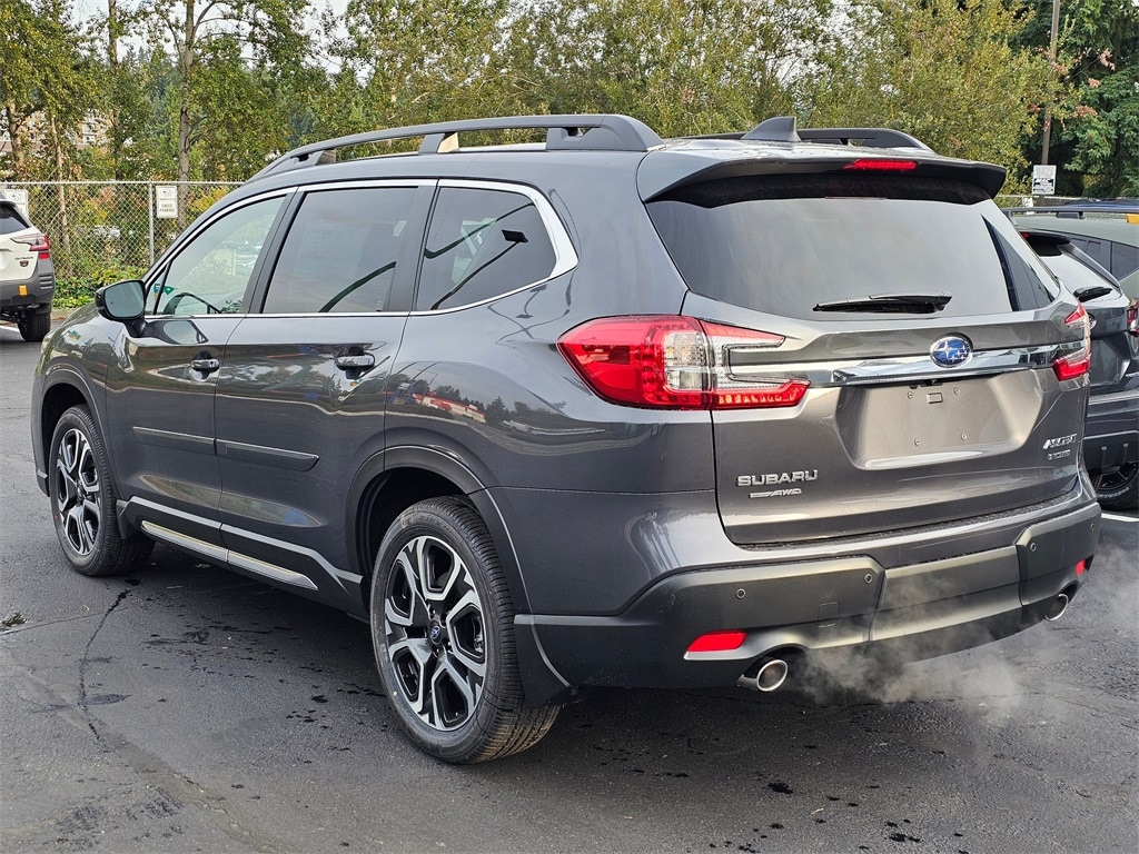 New 2025 Subaru Ascent Limited 8-Passenger SUV