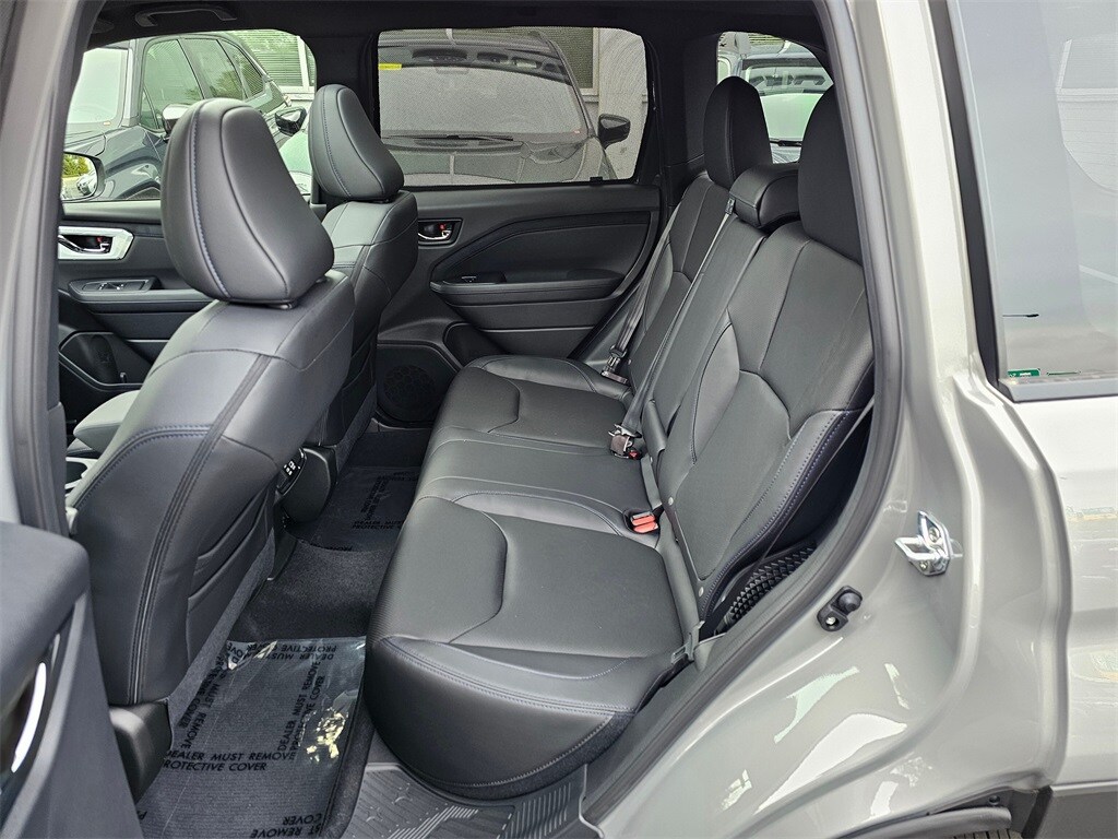 2025 Subaru Forester Limited photo 4