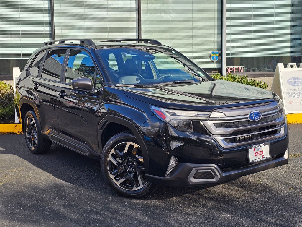 2025 Subaru Forester Limited's photo