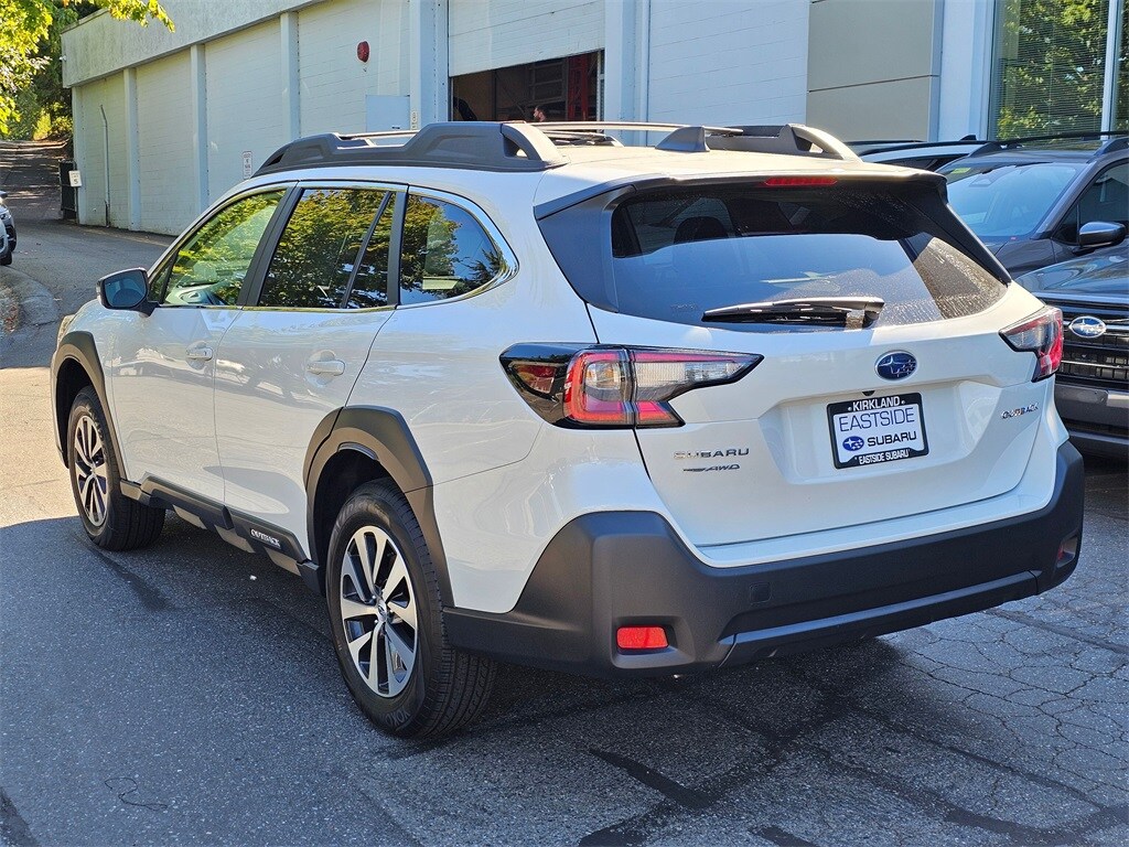 2025 Subaru Outback Premium photo 2