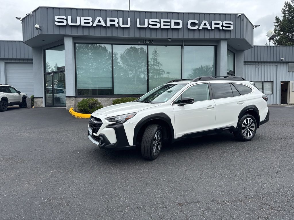 2023 Subaru Outback Limited's photo