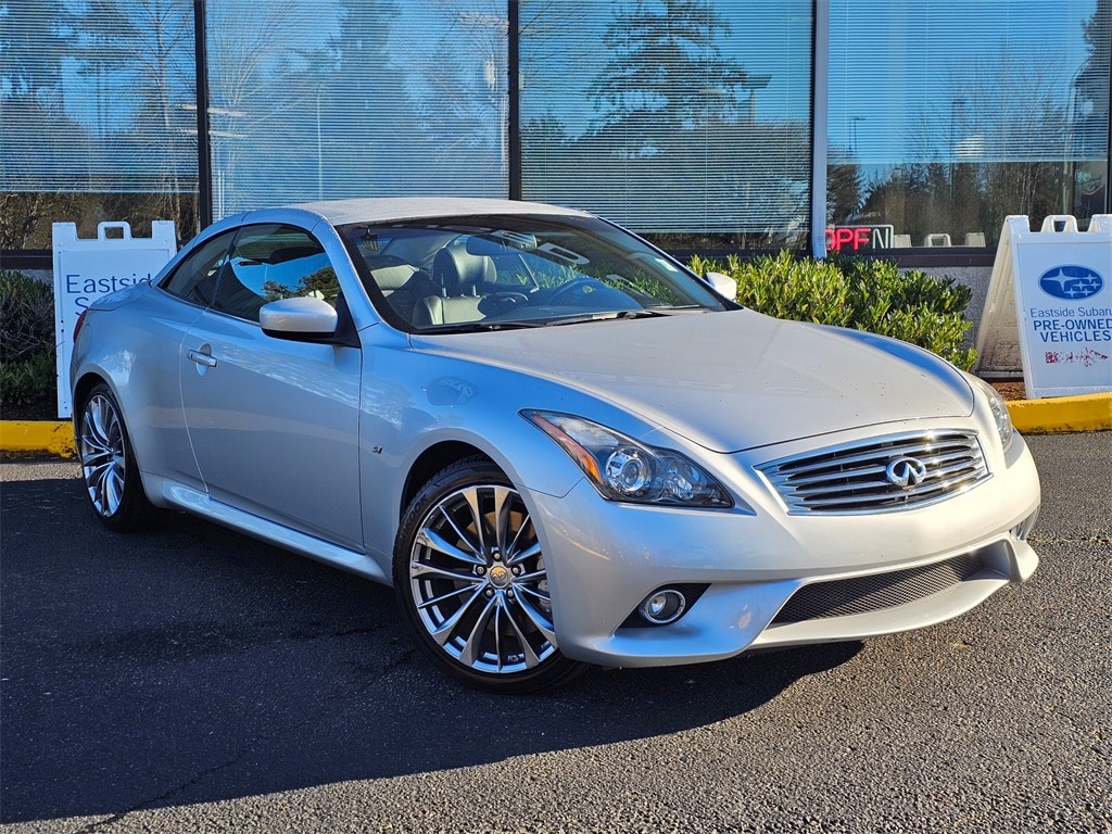 2014 INFINITI Q60 Convertible Base