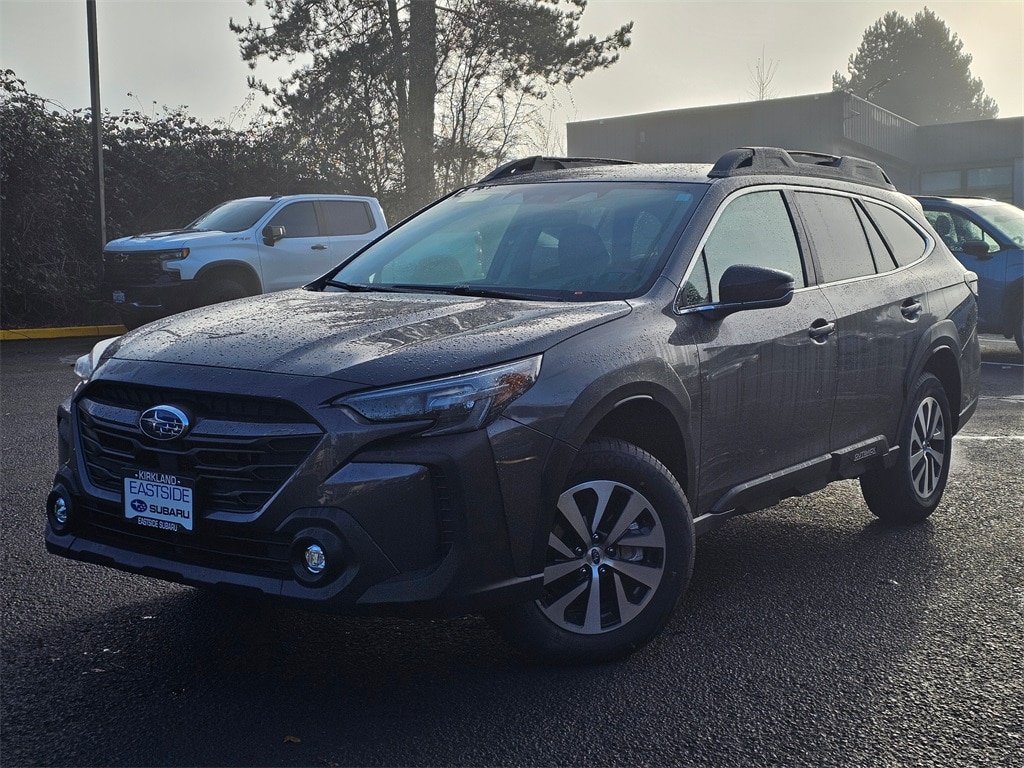 2025 Subaru Outback Premium's photo