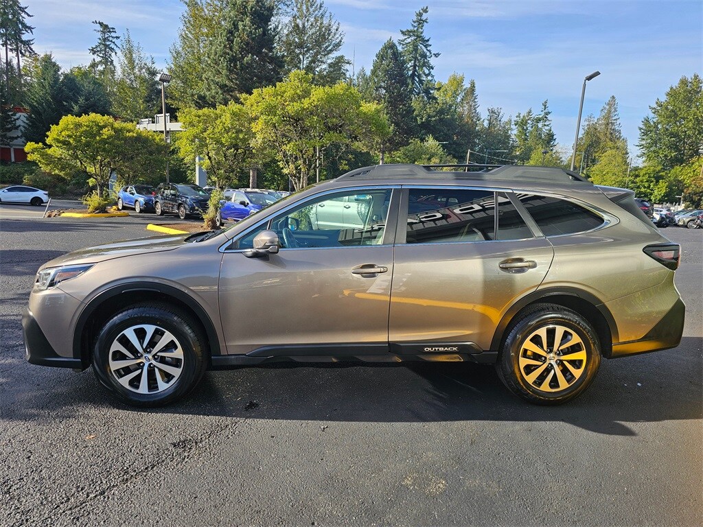 2021 Subaru Outback Premium photo 4