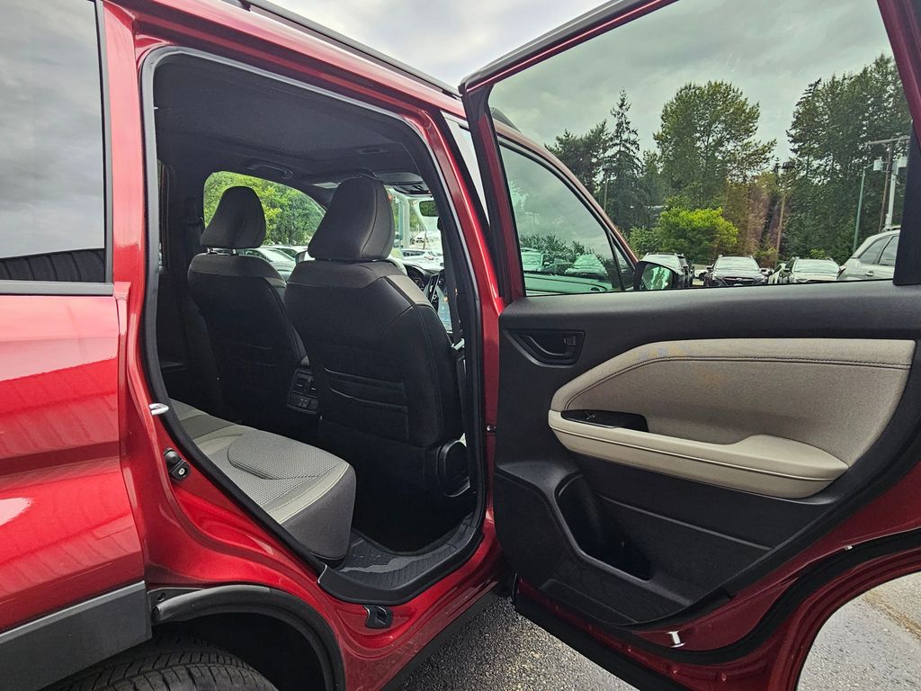 2026 Subaru Forester Premium - Photo 12