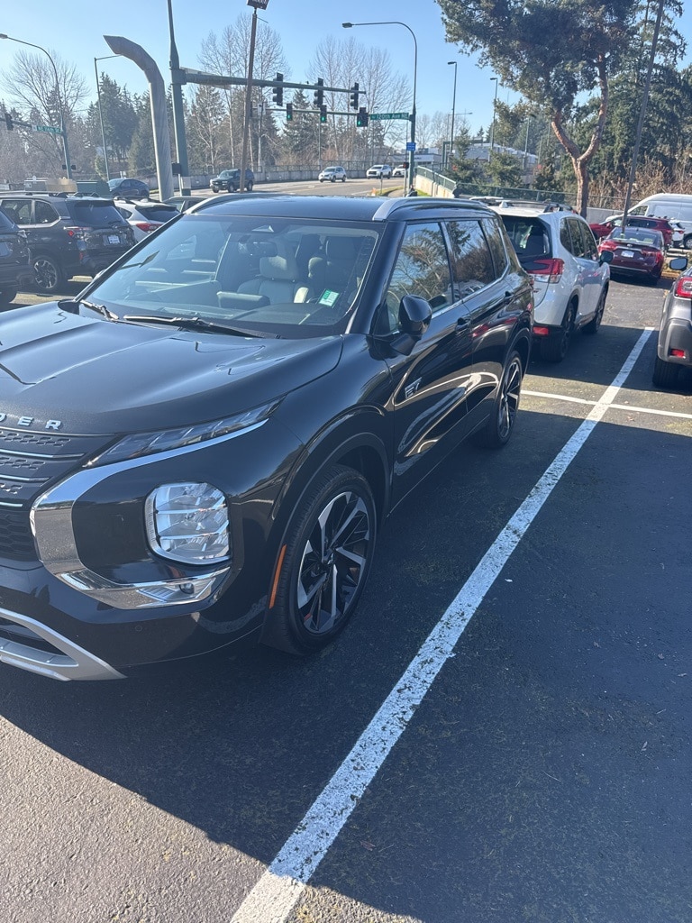 2024 Mitsubishi Outlander Hybrid Plug-in SEL Platinum Edition S-AWC