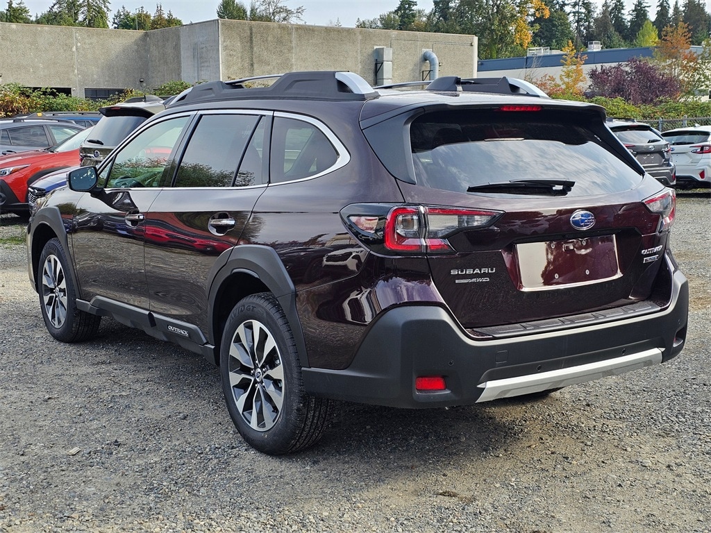 New 2025 Subaru Outback Touring SUV