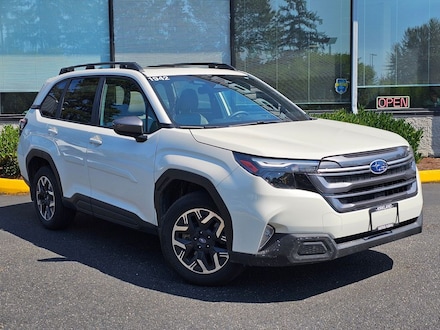2025 Subaru Forester Premium SUV