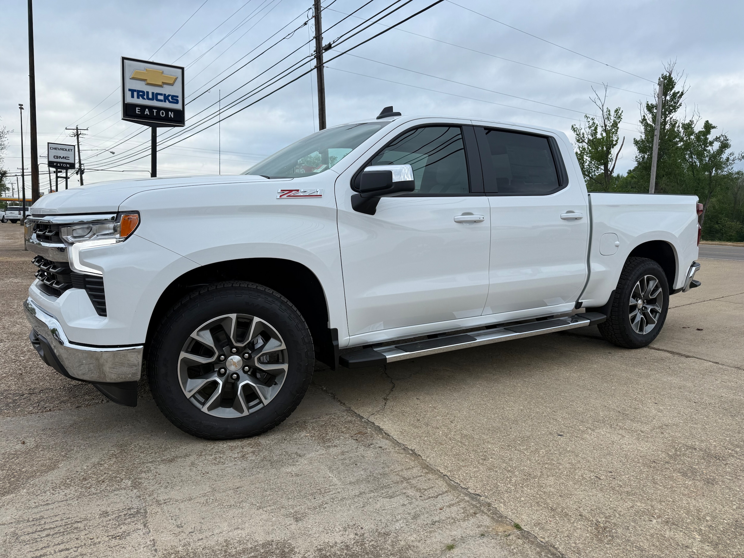 2025 Chevrolet Silverado 1500 LT