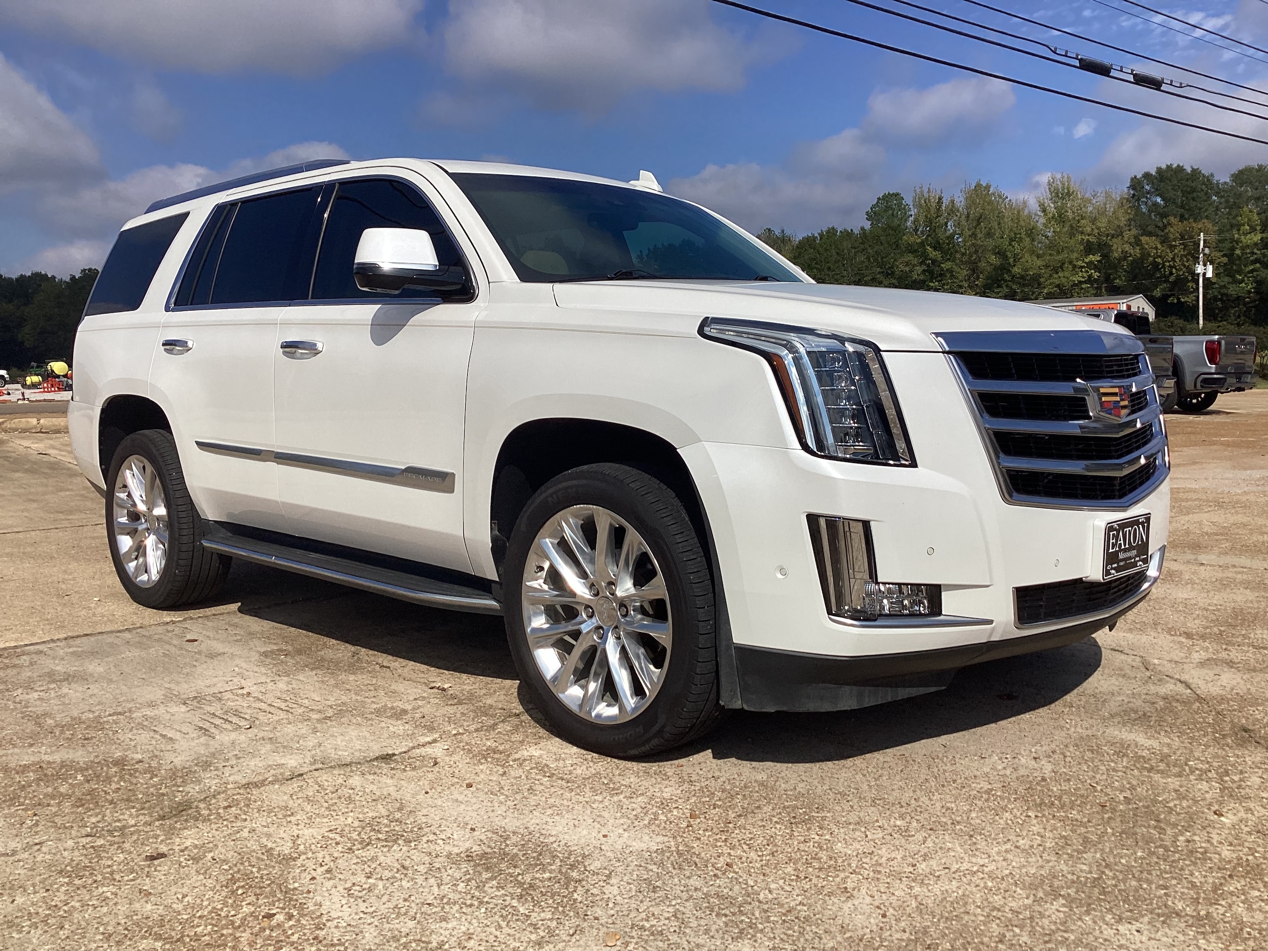 2018 Cadillac Escalade Luxury's photo