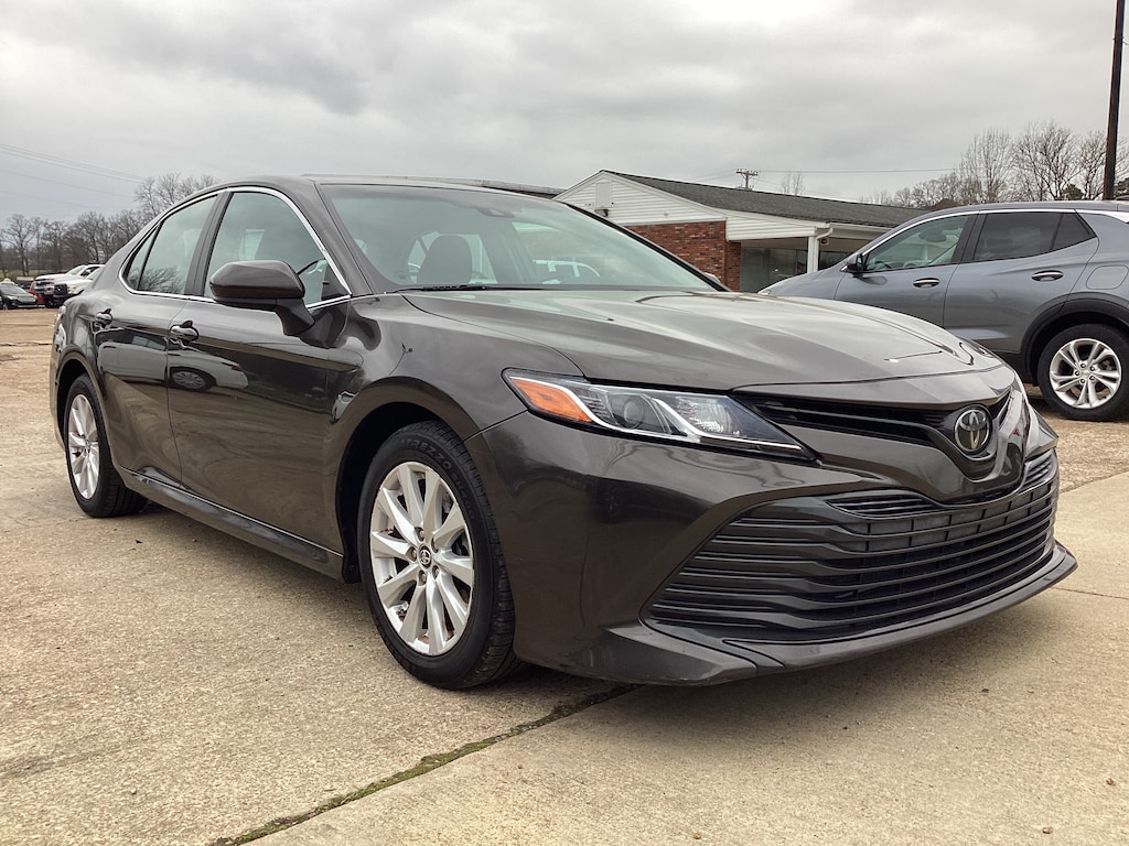 Used 2020 Toyota Camry LE