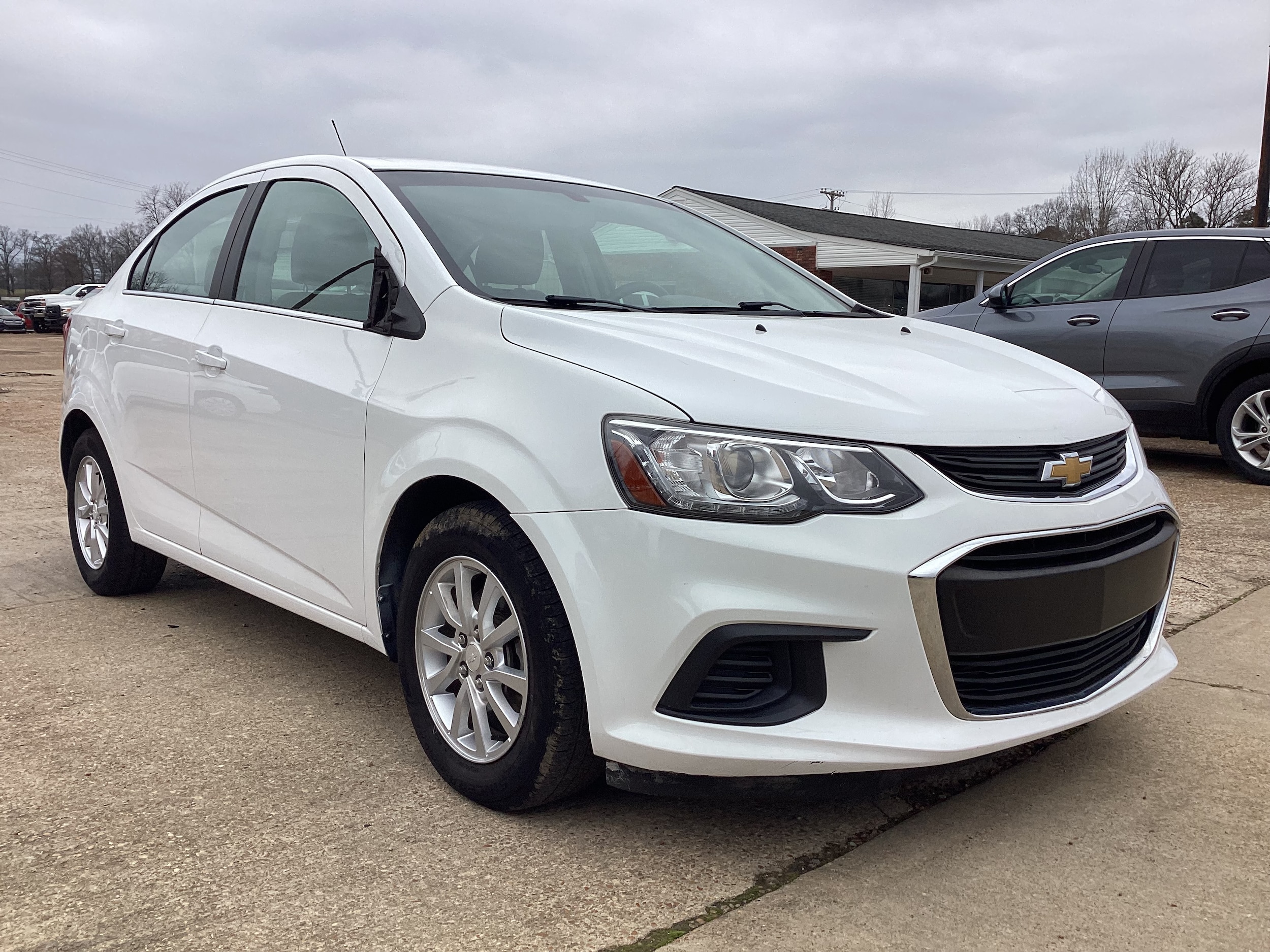 Used 2020 Chevrolet Sonic LT with VIN 1G1JD5SB9L4106201 for sale in Houston, MS